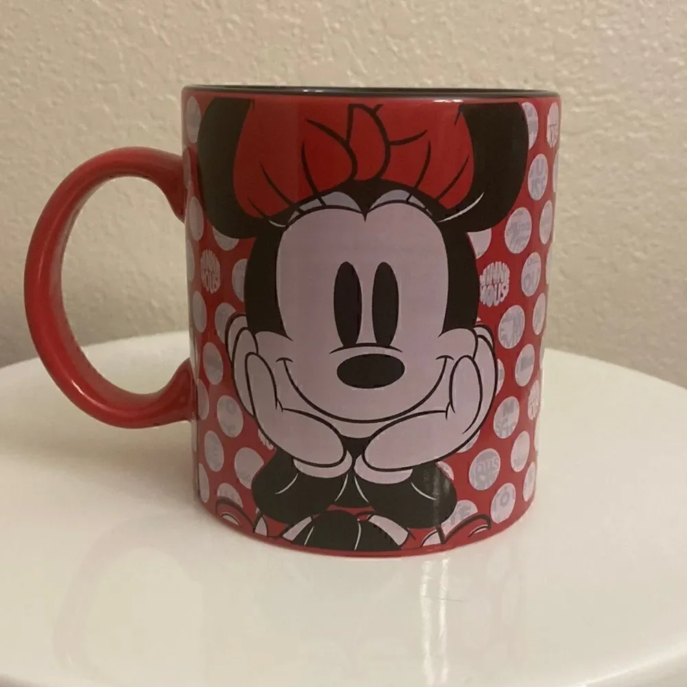 ☕️New Disney Minnie Mouse 20 oz Ceramic Coffee Mug Tea Cup Red/Black Collectible